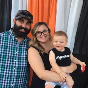 Meet your Posher, Sara